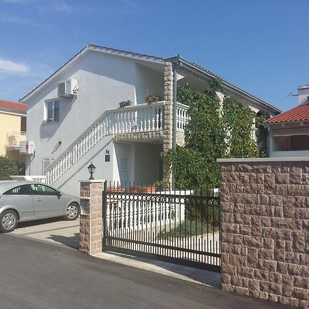 Apartments Anton Водице Екстериор снимка