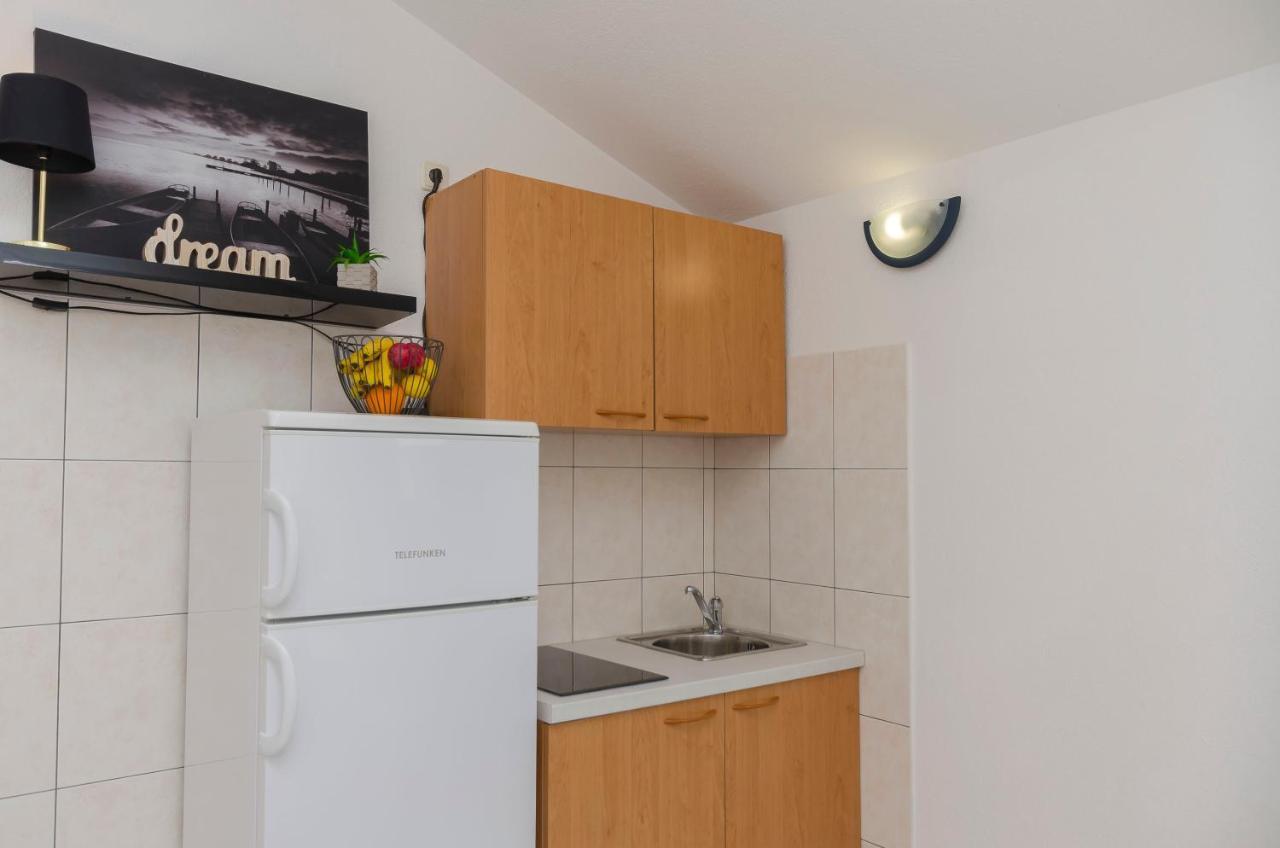 Apartments Anton Водице Екстериор снимка